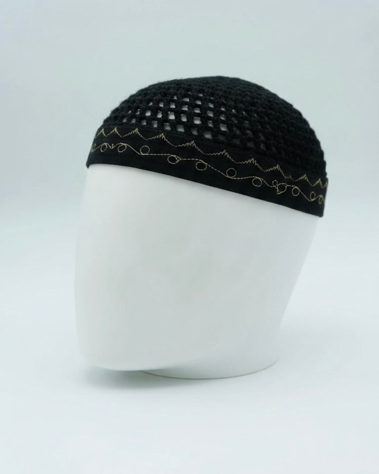 Chachiya Egypte avec bandeau tricot main Noire et motifs dorés