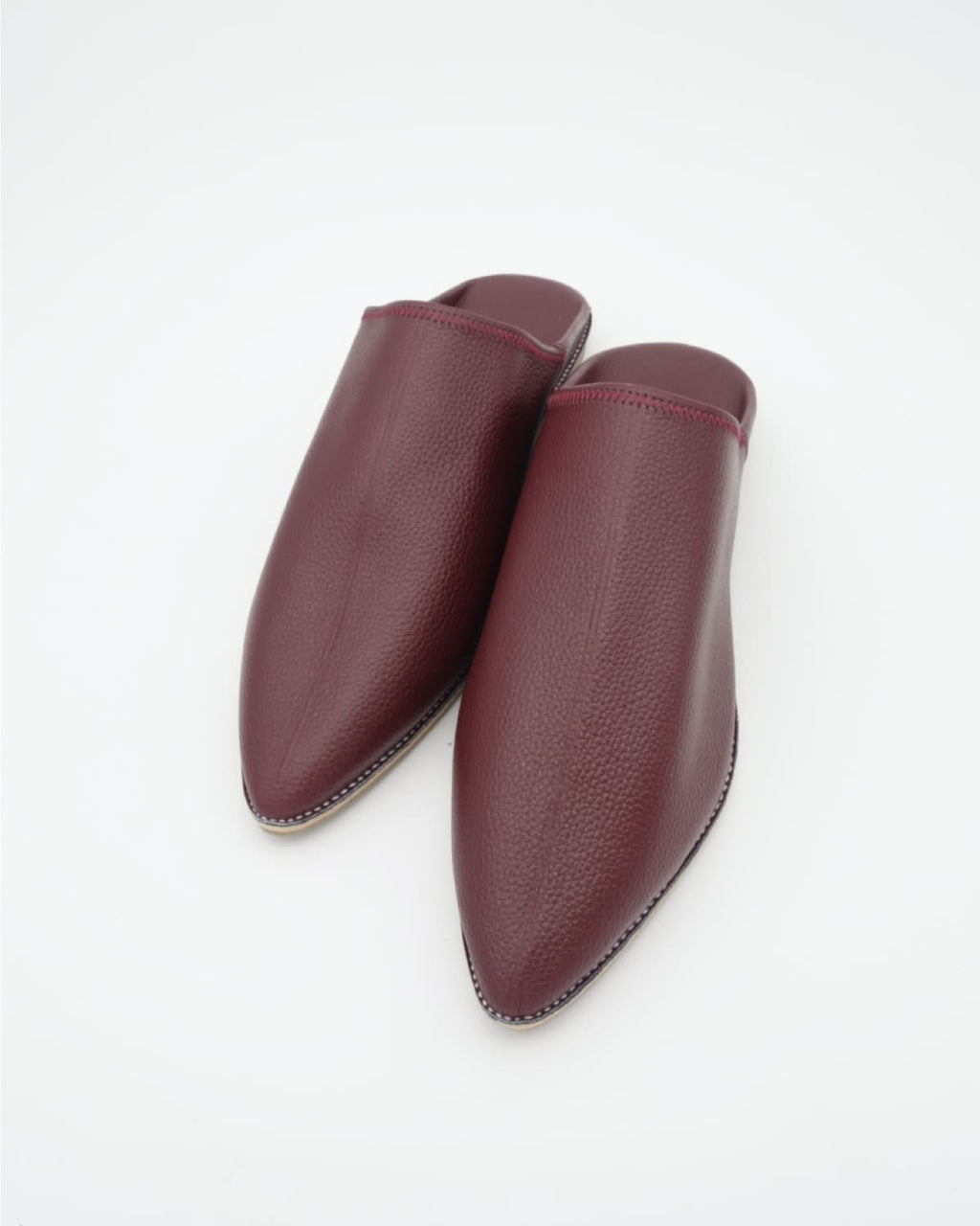 babouches homme matiere cuir de couleur rouges vue face