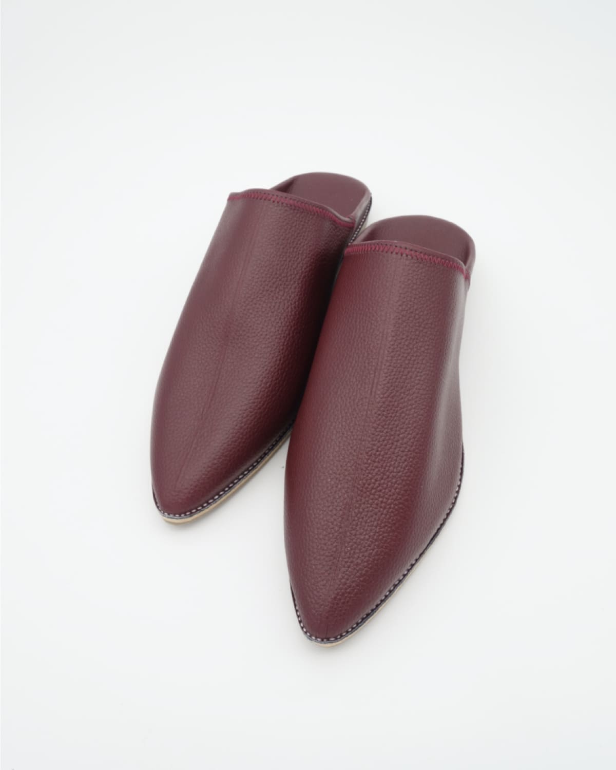 babouches homme matiere cuir de couleur rouges vue face