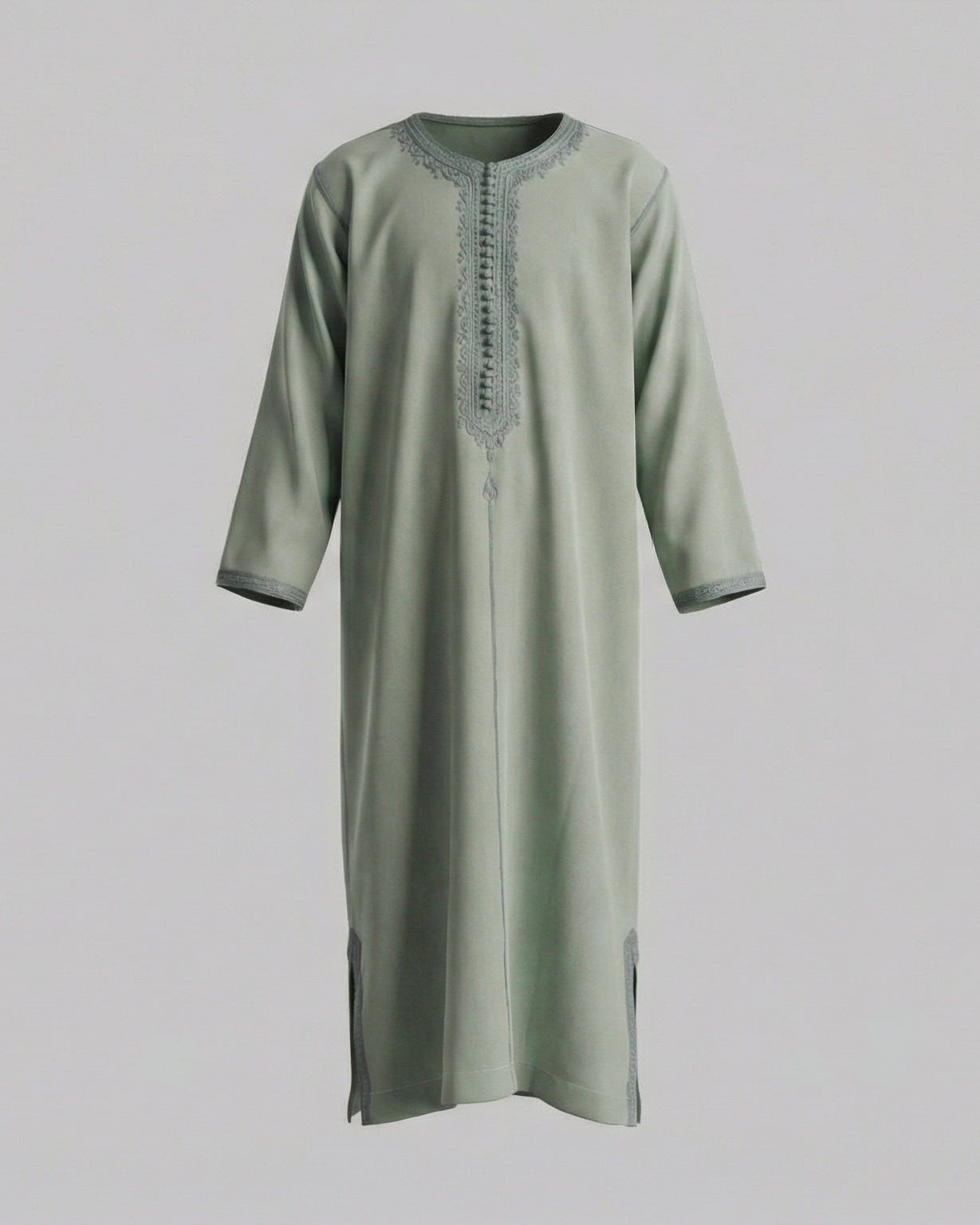 mannequin portant caftan enfant matiere gabardine de couleur vert-pastel avec un travail finition faite main vue entiere