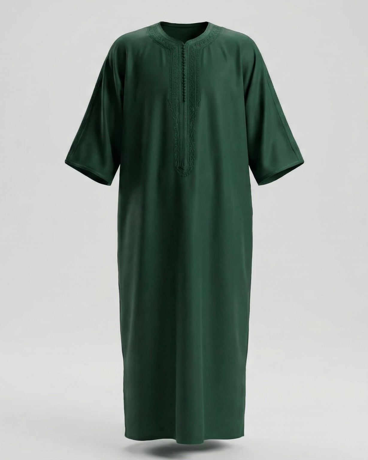 mannequin portant gandoura homme matiere gabardine de couleur vert avec un travail finition faite main vue entiere