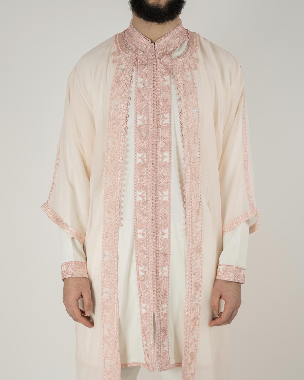mannequin portant jabador homme matiere trois-pieces de couleur blanc-et-rose avec un travail finition faite main vue face-rapprochee