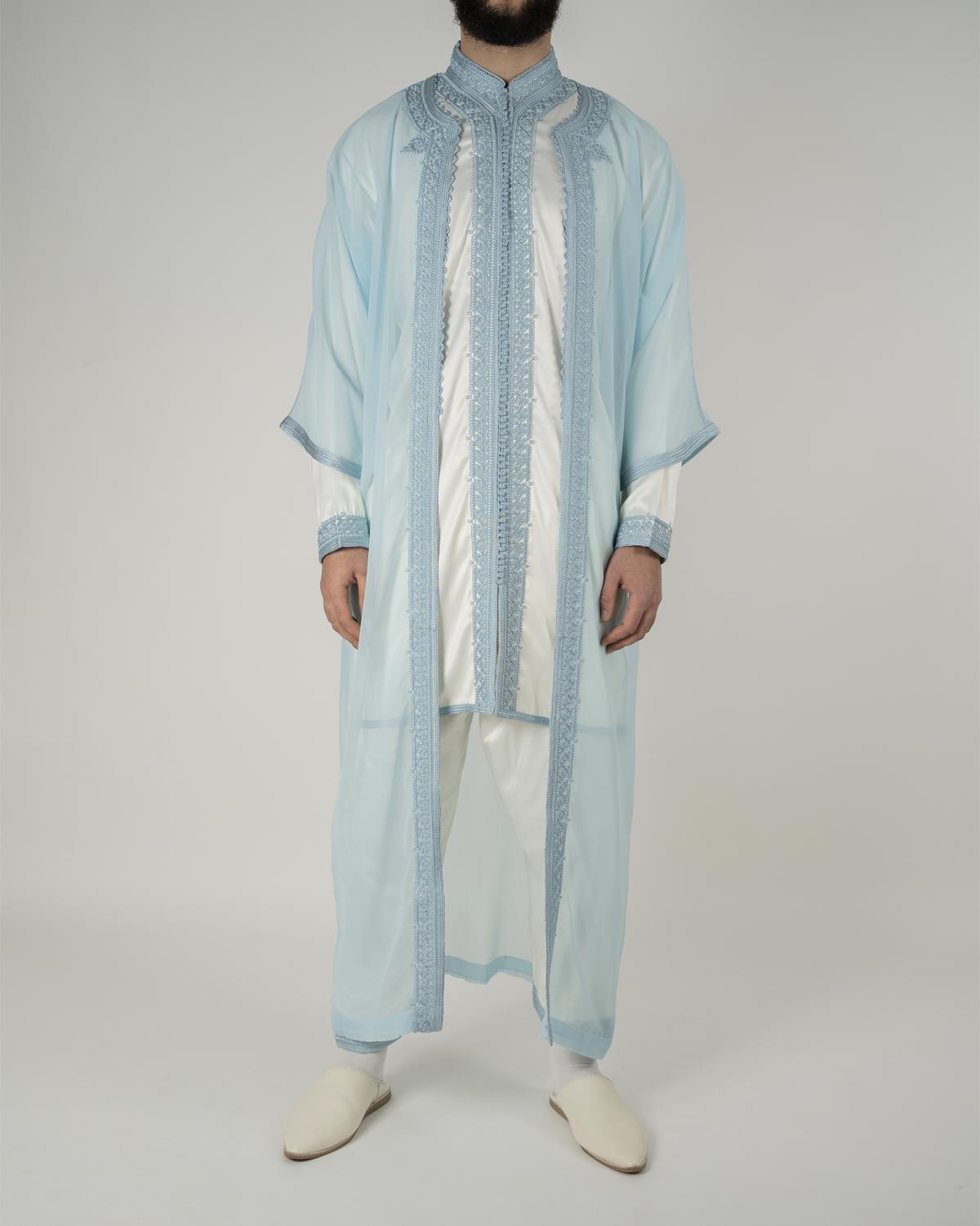 mannequin portant jabador homme matiere trois-pieces de couleur cyan avec un travail finition faite main vue entiere