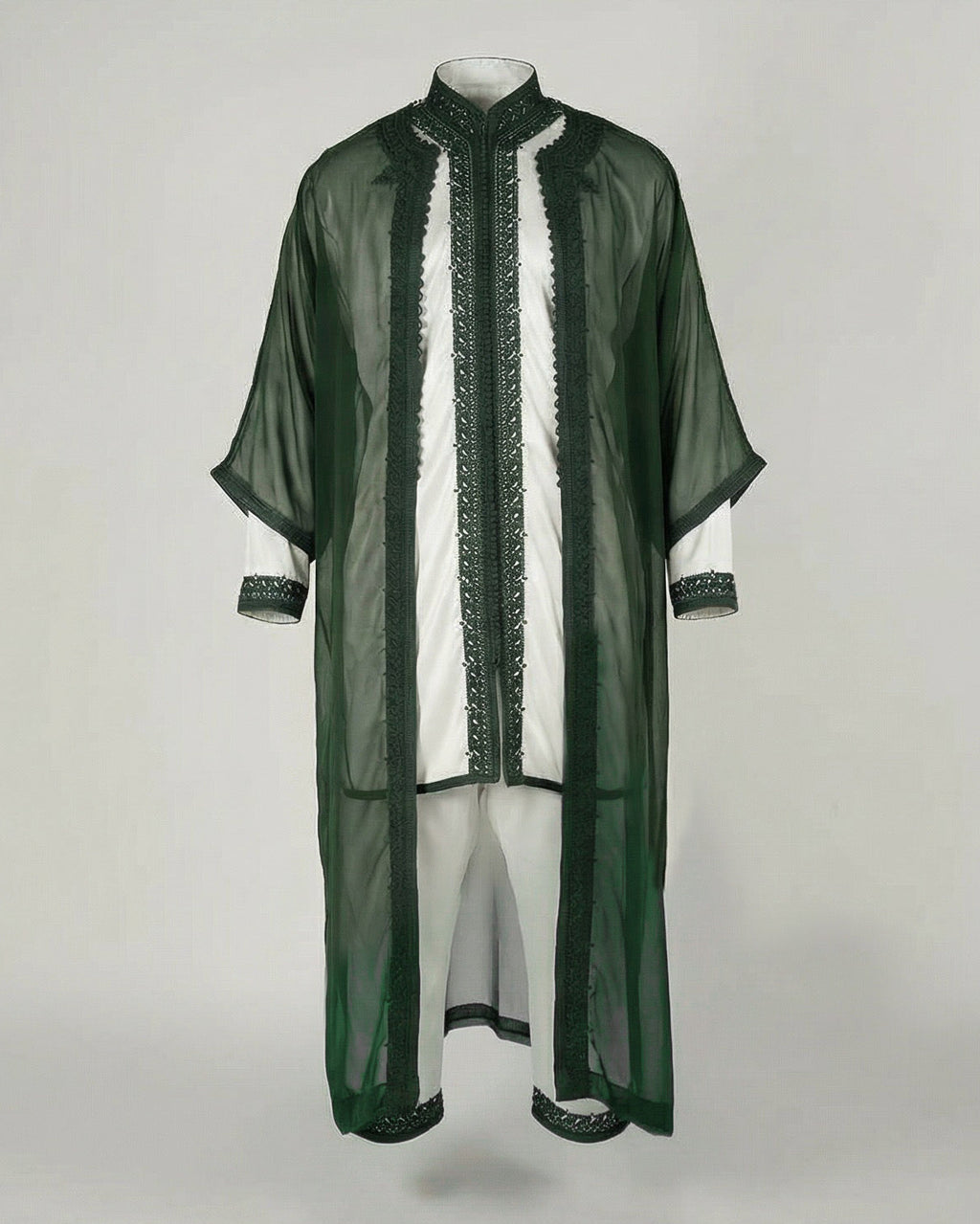 mannequin portant jabador homme matiere trois-pieces de couleur vert avec un travail finition faite main vue entiere