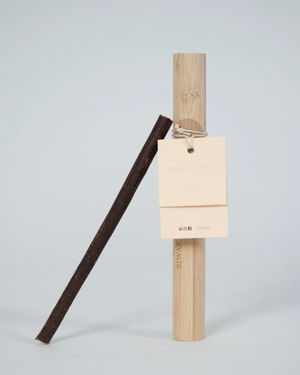 siwak homme matiere olivier de couleur noir vue avec etui